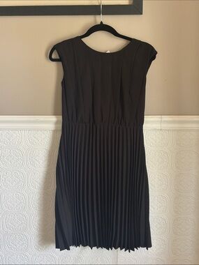 NWT Loft Classic Black Pleated Women's Dress size 2P